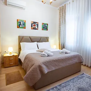 Center - Zogu I Boulevard Appartamento